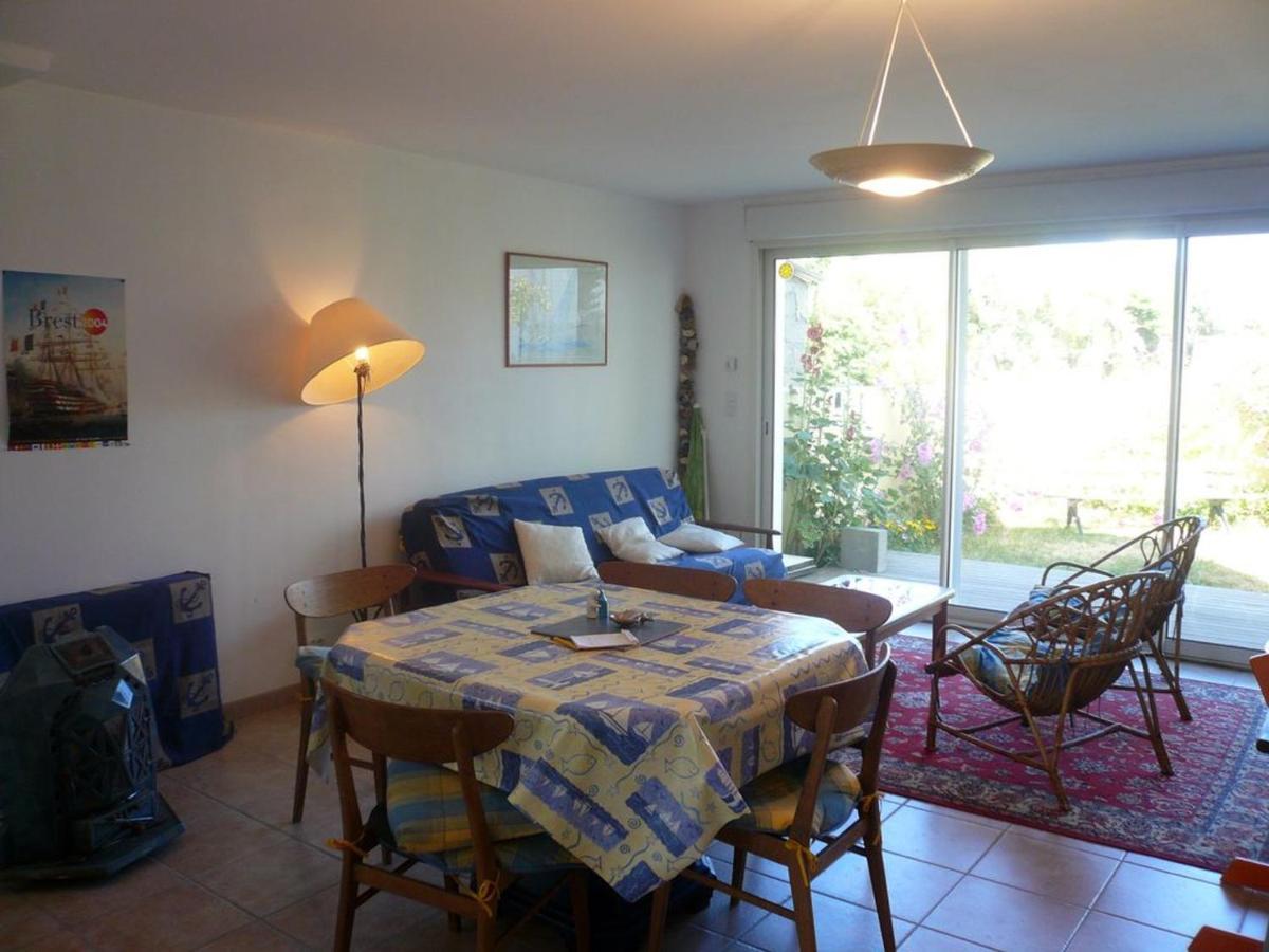 Maison Mitoyenne 3 Ch. Avec Jardin, Terrasse Et Poele A Bois, Proche Du Port De Sauzon, Animaux Ok - Fr-1-418-160 Buitenkant foto
